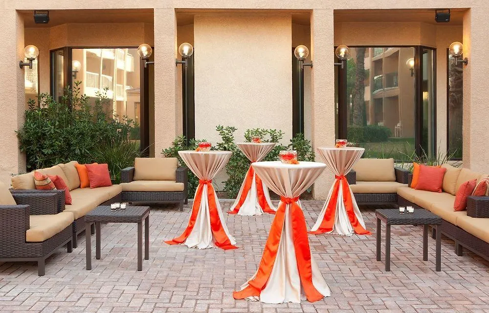 Courtyard By Marriott Las Vegas Convention Center