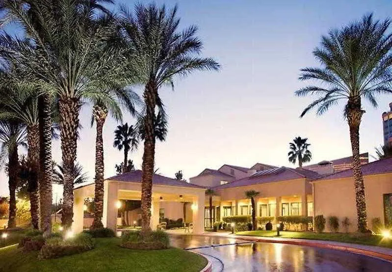 Courtyard By Marriott Las Vegas Convention Center Hotel