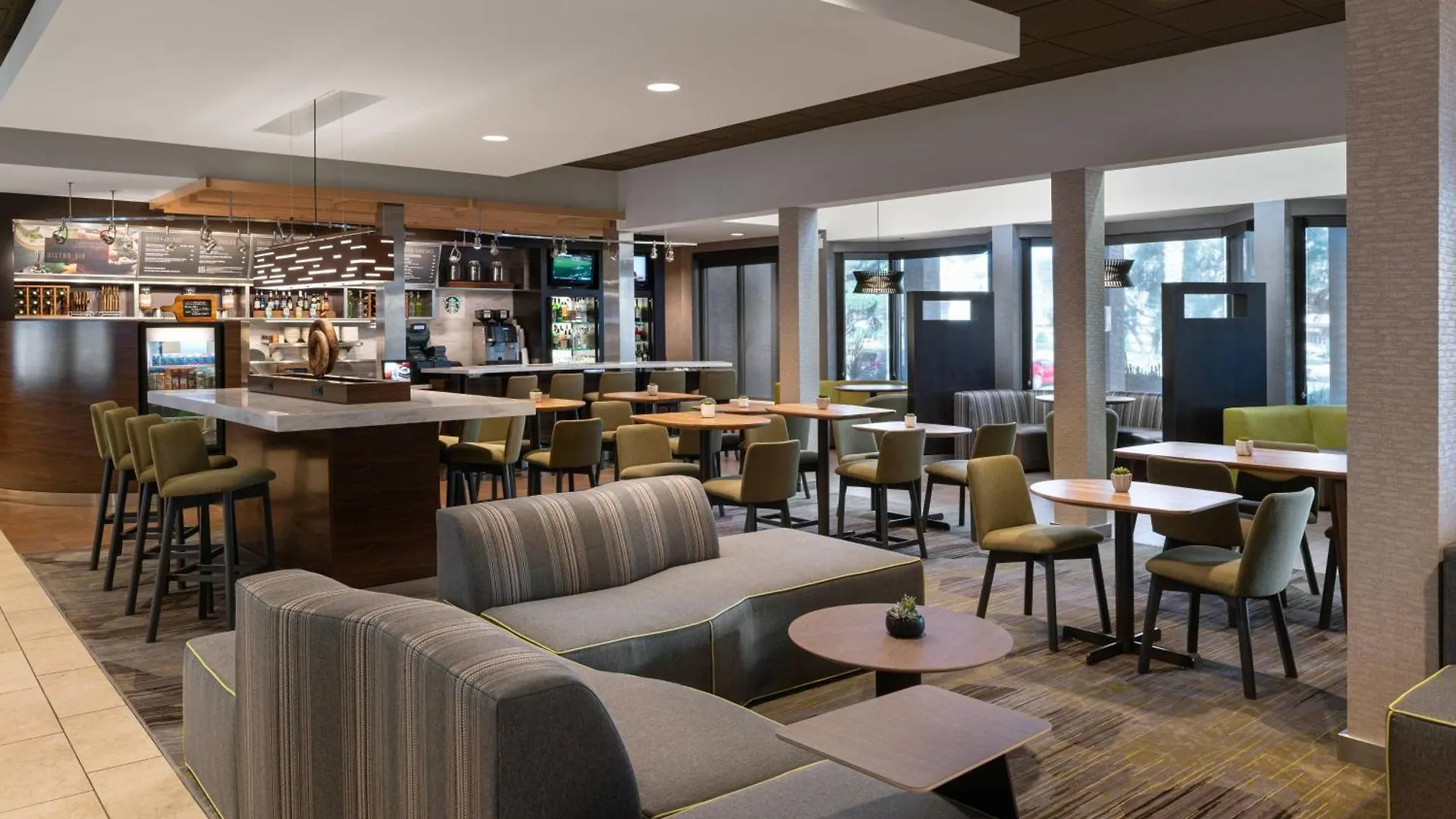 Courtyard By Marriott Las Vegas Convention Center
