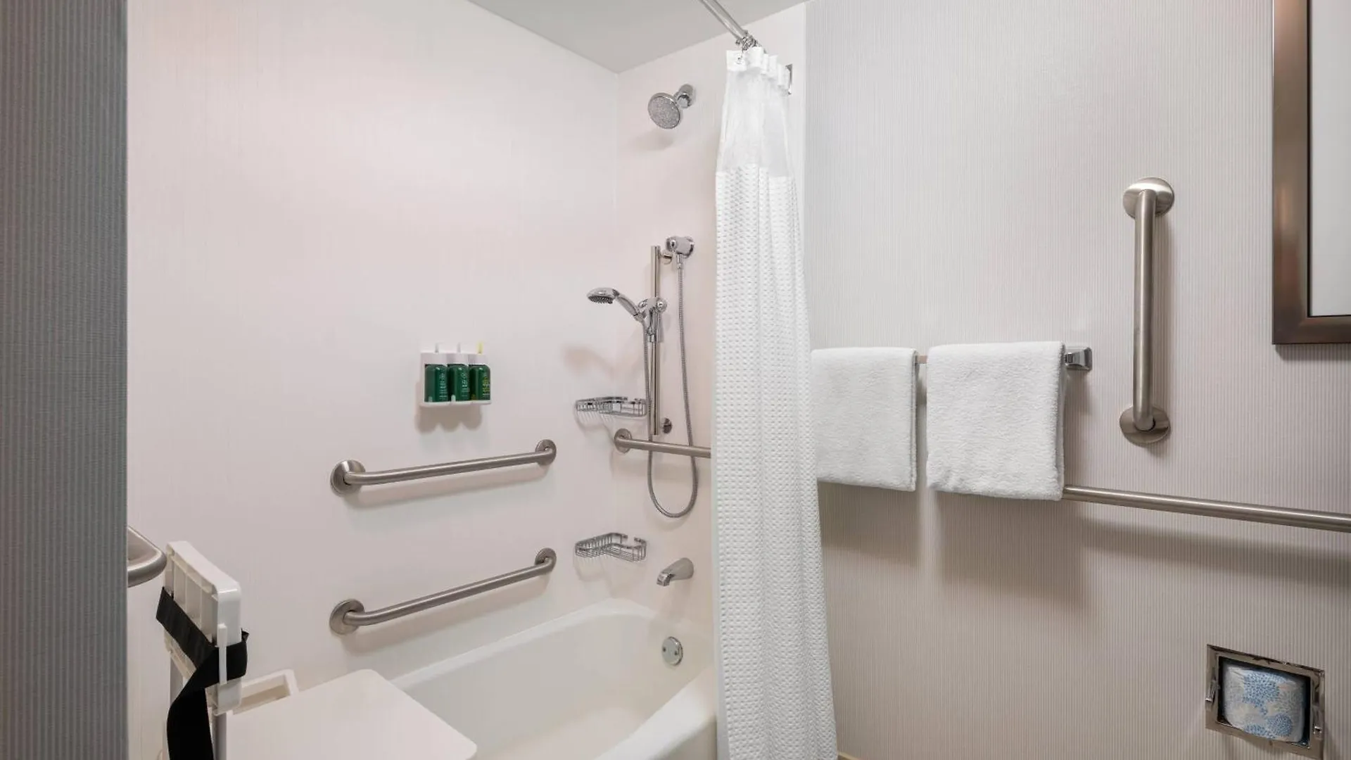 Courtyard By Marriott Las Vegas Convention Center