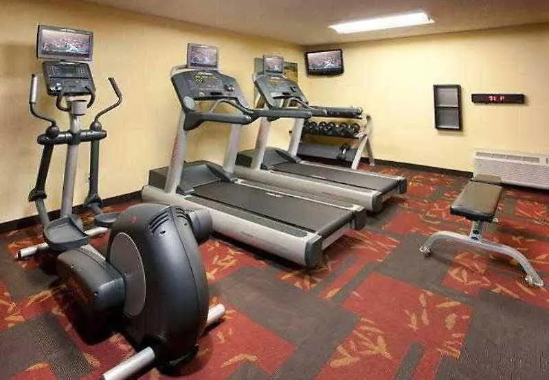 Courtyard By Marriott Las Vegas Convention Center 3*,